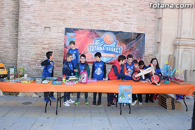 Totana Basket organiz la Campaña Solidaria Nadidad 2018 - I Recogida de Juguetes - 9
