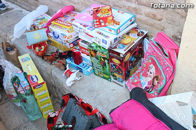 Totana Basket organiz la Campaña Solidaria Nadidad 2018 - I Recogida de Juguetes - 18