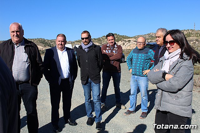 La comunidad de regantes de Totana ahorra un 10% de agua tras sustituir su canalizacin tradicional por una nueva tubera - 1