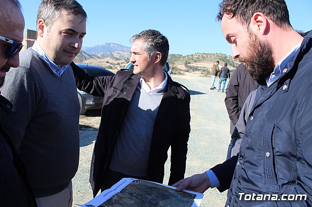 La comunidad de regantes de Totana ahorra un 10% de agua tras sustituir su canalizacin tradicional por una nueva tubera - 2