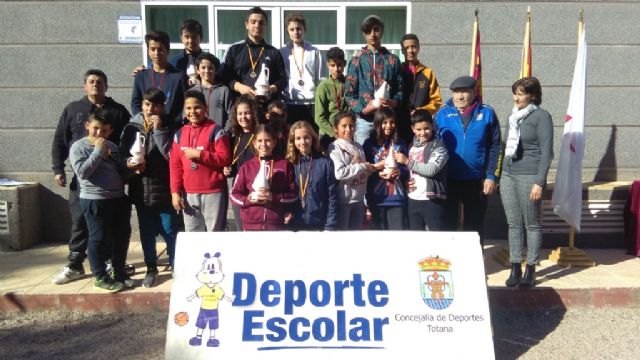 La Fase Local de Petanca de Deporte Escolar cont con la participacin de 78 escolares de las categoras Alevn y Open - 1