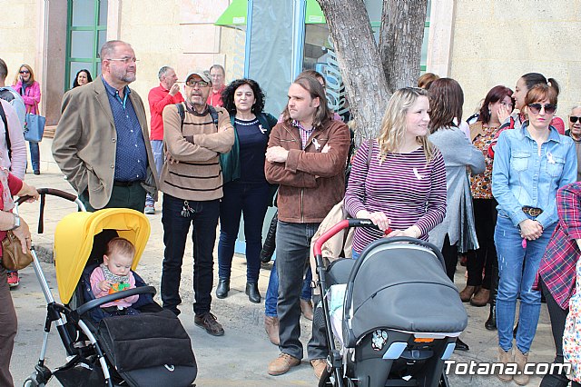 Lectura manifiesto y concentracin Da Mujer Trabajadora 2019Se realiza una concentracin reivindicativa dando lectura al manifiesto con motivo de la celebracin del Da Internacional de la Mujer, hoy 8-M - 13