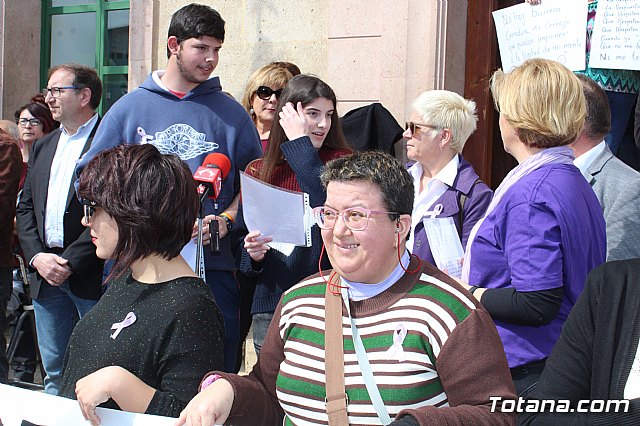 Lectura manifiesto y concentracin Da Mujer Trabajadora 2019Se realiza una concentracin reivindicativa dando lectura al manifiesto con motivo de la celebracin del Da Internacional de la Mujer, hoy 8-M - 31