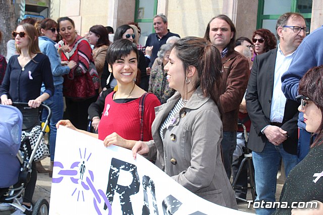 Lectura manifiesto y concentracin Da Mujer Trabajadora 2019Se realiza una concentracin reivindicativa dando lectura al manifiesto con motivo de la celebracin del Da Internacional de la Mujer, hoy 8-M - 32