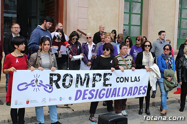 Lectura manifiesto y concentracin Da Mujer Trabajadora 2019Se realiza una concentracin reivindicativa dando lectura al manifiesto con motivo de la celebracin del Da Internacional de la Mujer, hoy 8-M - 41