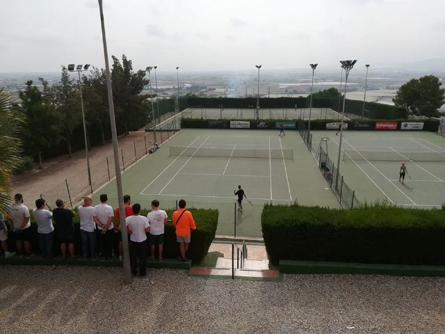 Victoria del equipo del C.T. Totana contra la Escuela de Tenis Kuore y el Club de Tenis Mazarrón - 10