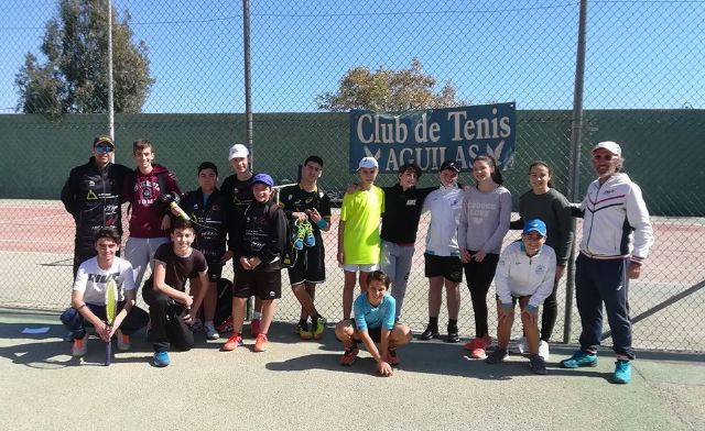 Victoria del equipo del C.T. Totana contra la Escuela de Tenis Kuore y el Club de Tenis Mazarrón - 9