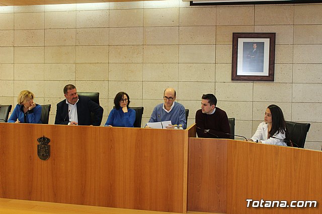 Pleno extraordinario sorteo miembros de las mesas electorales para las elecciones del 28-A - 8