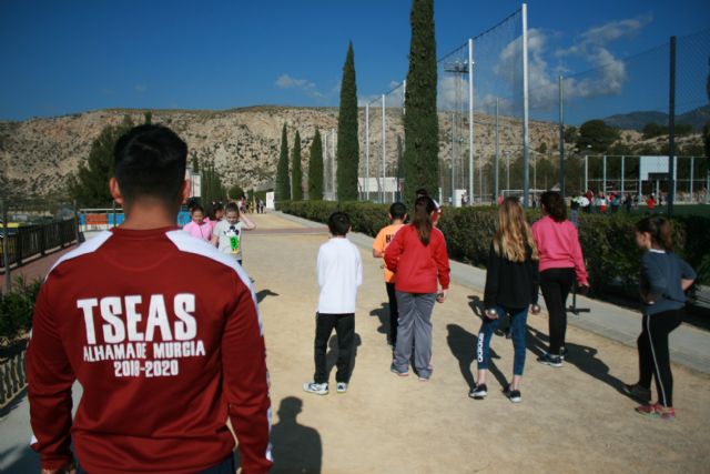 Cerca de 450 alumnos de quinto curso de diez colegios de Totana participan en la Jornada de Juegos Populares en la Ciudad Deportiva 