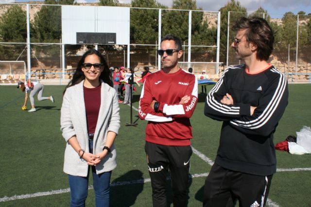 Cerca de 450 alumnos de quinto curso de diez colegios de Totana participan en la Jornada de Juegos Populares en la Ciudad Deportiva 