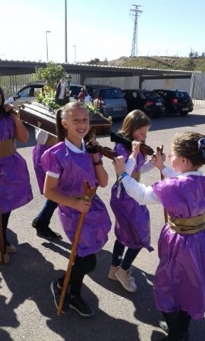 Emotiva jornada nazarena en el CEIP 