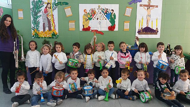 Emotiva jornada nazarena en el CEIP 