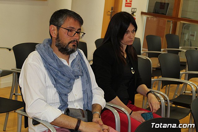 Entrega de premios a los centros de enseñanza participantes en el proyecto RED EDUCA EN ECO. - 5