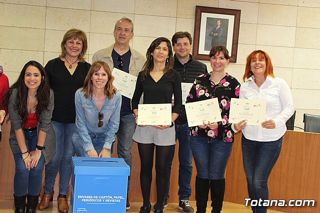 Entrega de premios a los centros de enseñanza participantes en el proyecto RED EDUCA EN ECO. - 24