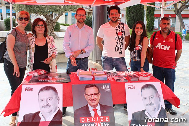 El candidato a la Presidencia de la Comunidad de la Regin de Murcia por el PSRM-PSOE, Diego Conesa, visita Totana - 2