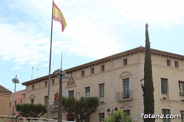 El candidato a la Presidencia de la Comunidad de la Regin de Murcia por el PSRM-PSOE, Diego Conesa, visita Totana - 7