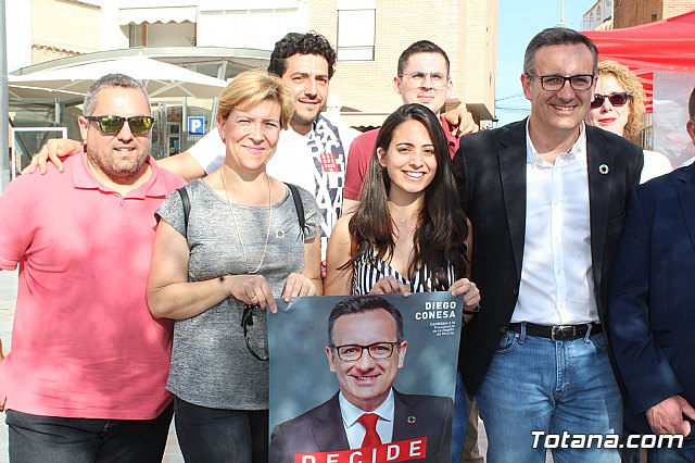 El candidato a la Presidencia de la Comunidad de la Regin de Murcia por el PSRM-PSOE, Diego Conesa, visita Totana - 15