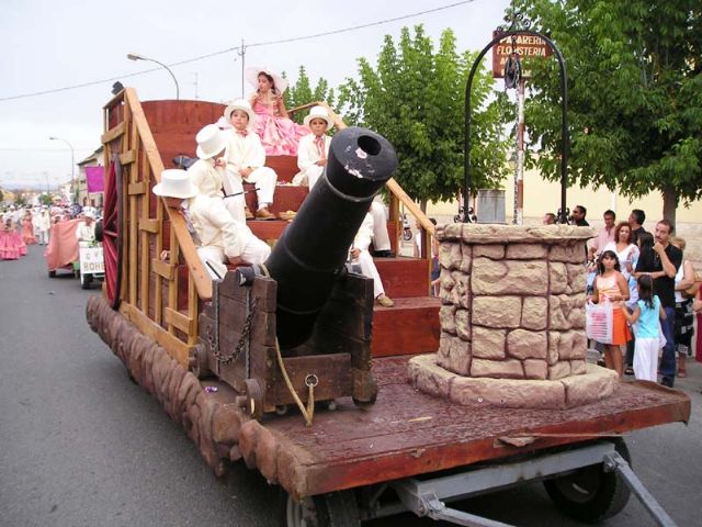 Unas fiestas rodadas: el desfile de carrozas - 7