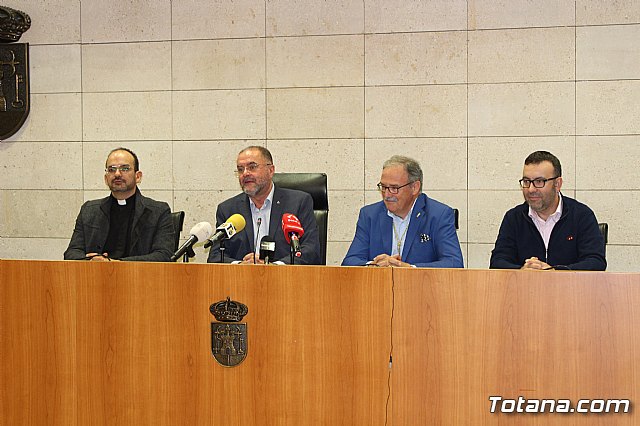 El Ayuntamiento de Totana realiza una recepcin institucional a la delegacin de la ciudad hermana de Mrida - 1