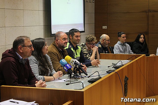 La Polica Local, con la colaboracin transversal de varias concejalas, ponen en marcha el proyecto 