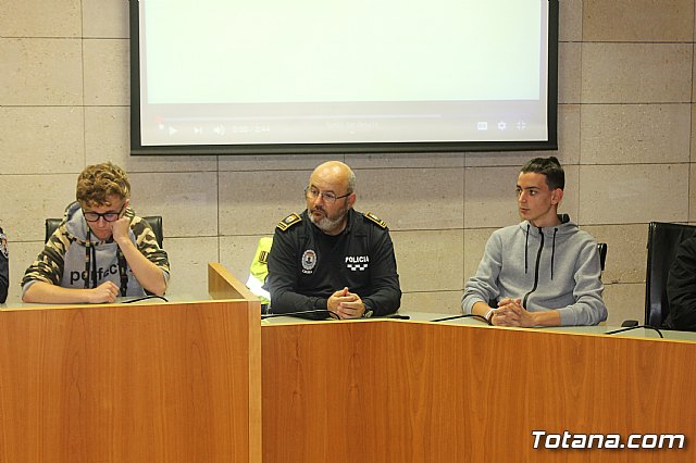 La Polica Local, con la colaboracin transversal de varias concejalas, ponen en marcha el proyecto 