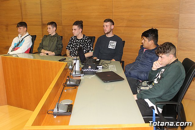 La Polica Local, con la colaboracin transversal de varias concejalas, ponen en marcha el proyecto 