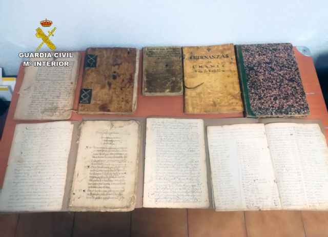 La Guardia Civil recupera y reintegra a los fondos pblicos ms de una veintena de documentos del Patrimonio Documental Histrico Español - 17