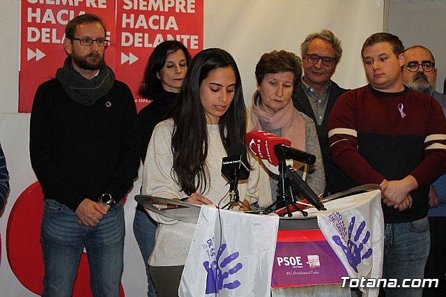JST y el PSOE de Totana leyeron un manifiesto con motivo del Da Internacional de la Eliminacin de la Violencia contra la Mujer - 12