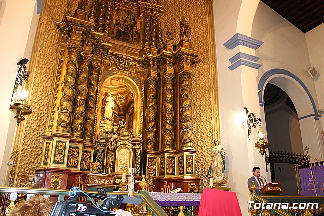 Se presenta el nº 2 de la revista Murcia Devota, cuya portada est protagonizada por la Patrona de Totana, Santa Eulalia de Mrida - 10