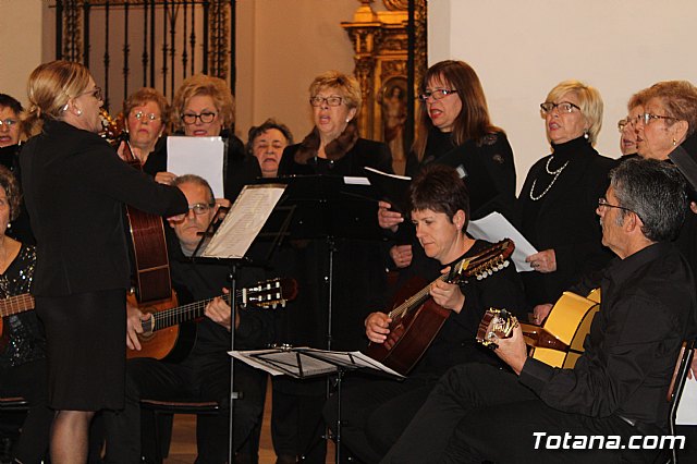 Se presenta el nº 2 de la revista Murcia Devota, cuya portada est protagonizada por la Patrona de Totana, Santa Eulalia de Mrida - 11