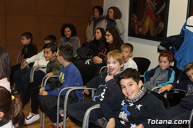 Las bases de los clubes de ftbol y ftbol-sala de Totana promocionan en sus prendas deportivas el yacimiento de La Bastida - 11