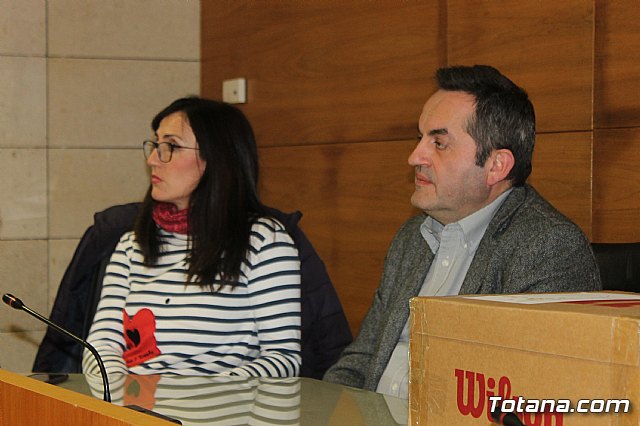 Las bases de los clubes de ftbol y ftbol-sala de Totana promocionan en sus prendas deportivas el yacimiento de La Bastida - 27