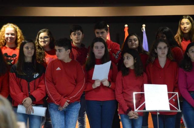 Los alumnos del Coro y la Banda de Msica del IES Juan de la Cierva y Codornu ofrecieron varios conciertos de Navidad - 13