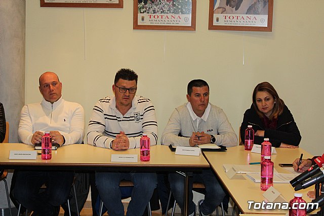 El alcalde felicita al Nazareno de Honor y a la Pregonera de la Semana Santa del 2020 , Jos Antonio Garca Snchez y Carmen Ibñez Aznar - 5