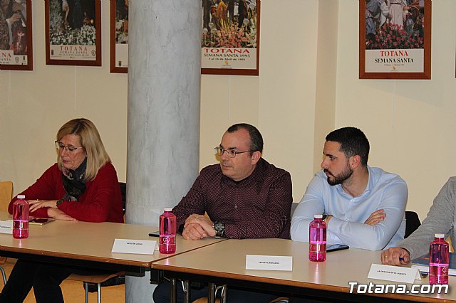 El alcalde felicita al Nazareno de Honor y a la Pregonera de la Semana Santa del 2020 , Jos Antonio Garca Snchez y Carmen Ibñez Aznar - 12