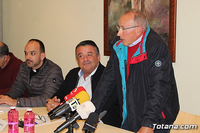 El alcalde felicita al Nazareno de Honor y a la Pregonera de la Semana Santa del 2020 , Jos Antonio Garca Snchez y Carmen Ibñez Aznar - 14