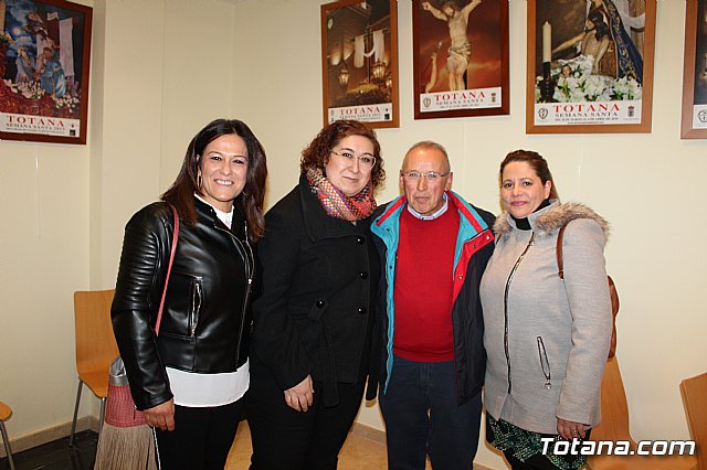 El alcalde felicita al Nazareno de Honor y a la Pregonera de la Semana Santa del 2020 , Jos Antonio Garca Snchez y Carmen Ibñez Aznar - 26