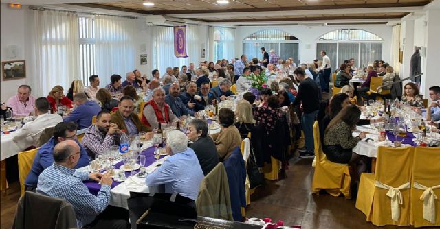 Grato ambiente en la comida de hermandad de la Cofrada de Nuestro Padre Jess Nazareno y Santo Entierro de Cristo - 7