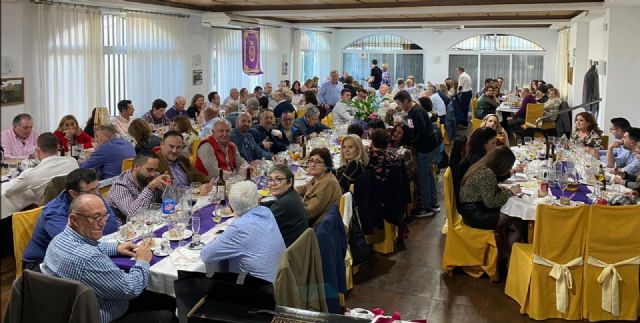 Grato ambiente en la comida de hermandad de la Cofrada de Nuestro Padre Jess Nazareno y Santo Entierro de Cristo - 8