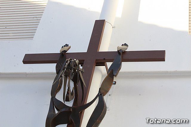 Bendicin del nuevo Cristo en el patio del Convento de los Padres Capuchinos - 3