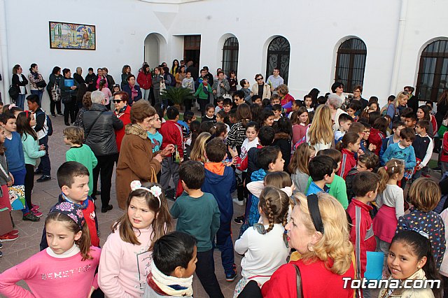 Bendicin del nuevo Cristo en el patio del Convento de los Padres Capuchinos - 15