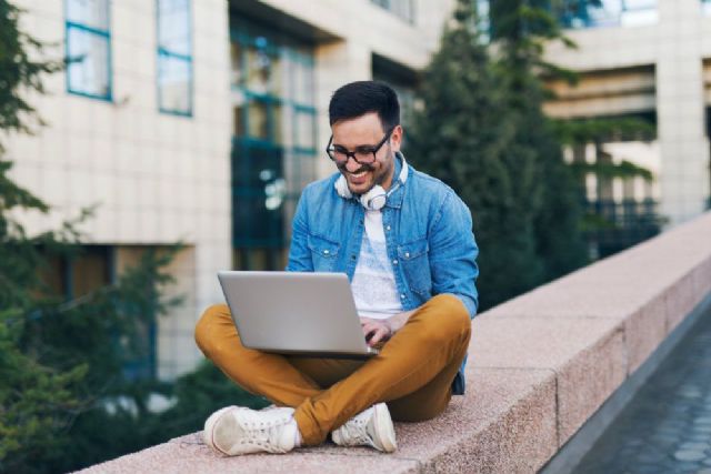 45 ayuntamientos extremeños sumaron ayudas de 675.000 euros de la Unión Europea para implantar conectividad WiFi en espacios públicos - 1, Foto 1