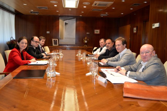 Ministerio y organizaciones sindicales retoman el Pacto por la Industria - 1, Foto 1