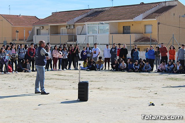 Exhibicin canina de animales que trabajan para contribuir a la recuperacin psicolgica de vctimas de violencia de gnero - 2