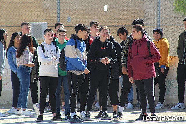 Exhibicin canina de animales que trabajan para contribuir a la recuperacin psicolgica de vctimas de violencia de gnero - 38