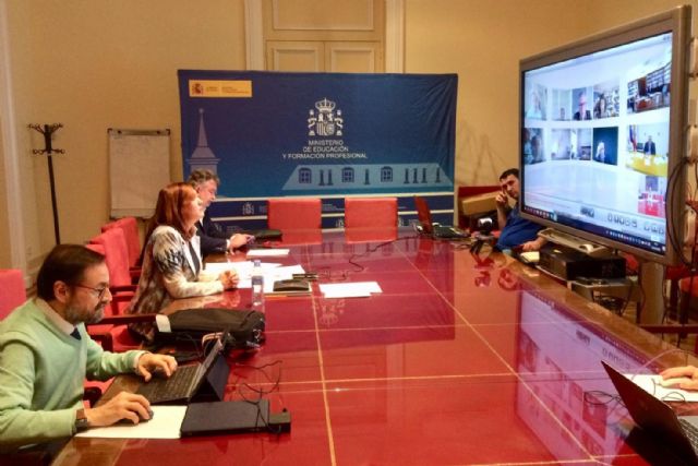 Acuerdan flexibilizar las prácticas y el calendario escolar para que los estudiantes de FP superen el curso - 1, Foto 1