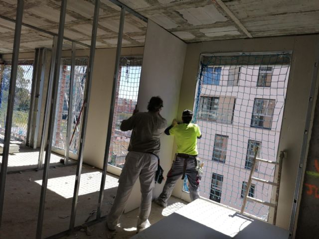 ADIPAEX solicita al Gobierno el cierre urgente y temporal de las obras de construcción - 1, Foto 1