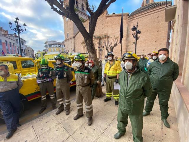 Bomberos forestales ya se encuentran en Totana para realizar trabajos de limpieza y desinfeccin en puntos estratgicos del municipio - 5