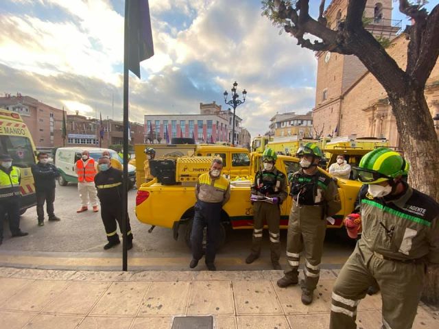 Bomberos forestales ya se encuentran en Totana para realizar trabajos de limpieza y desinfeccin en puntos estratgicos del municipio - 6