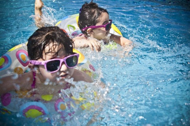El cloro, imprescindible para eliminar virus y bacterias de las piscinas - 1, Foto 1